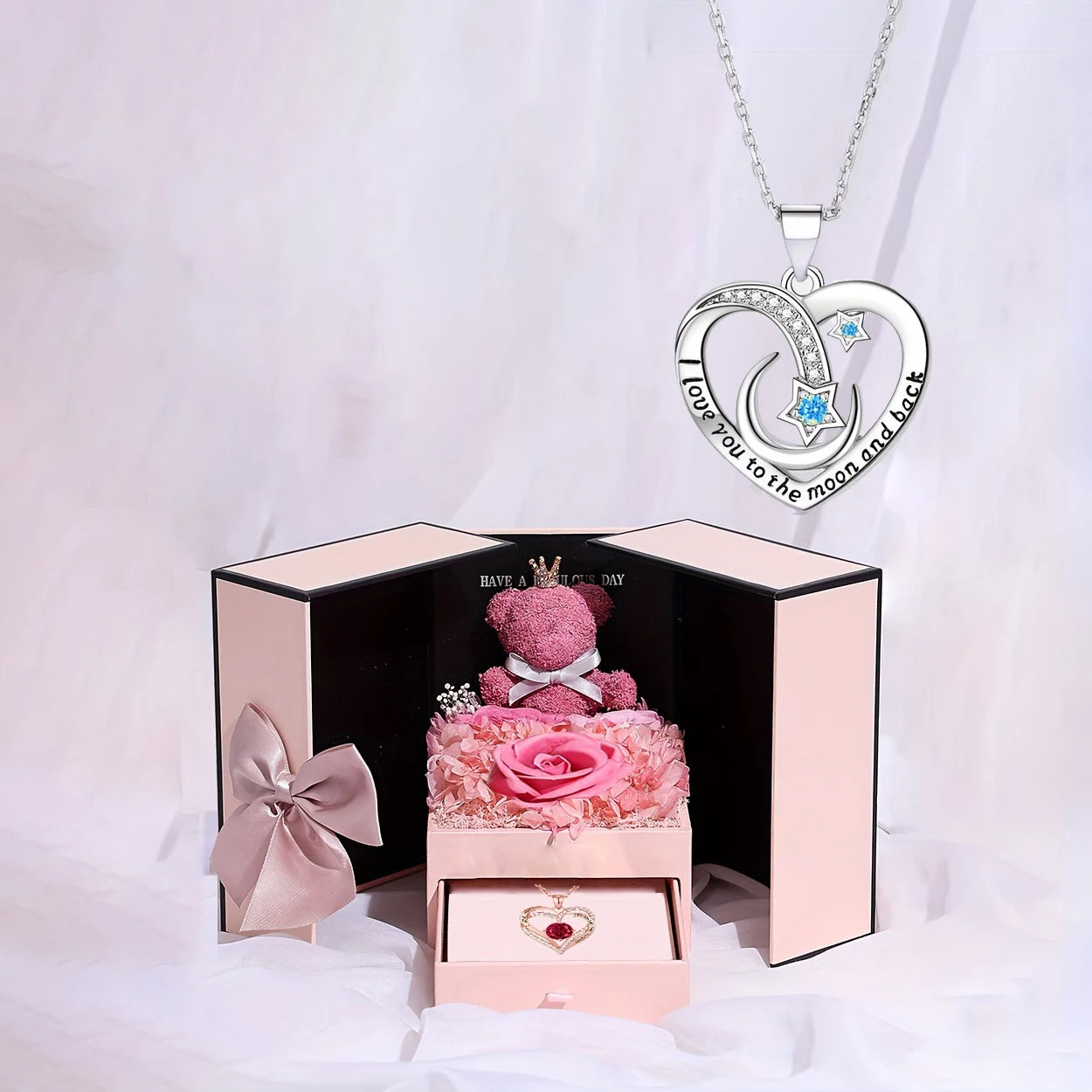 Collar con forma de corazón y estrella lunar con caja de regalo con rosa